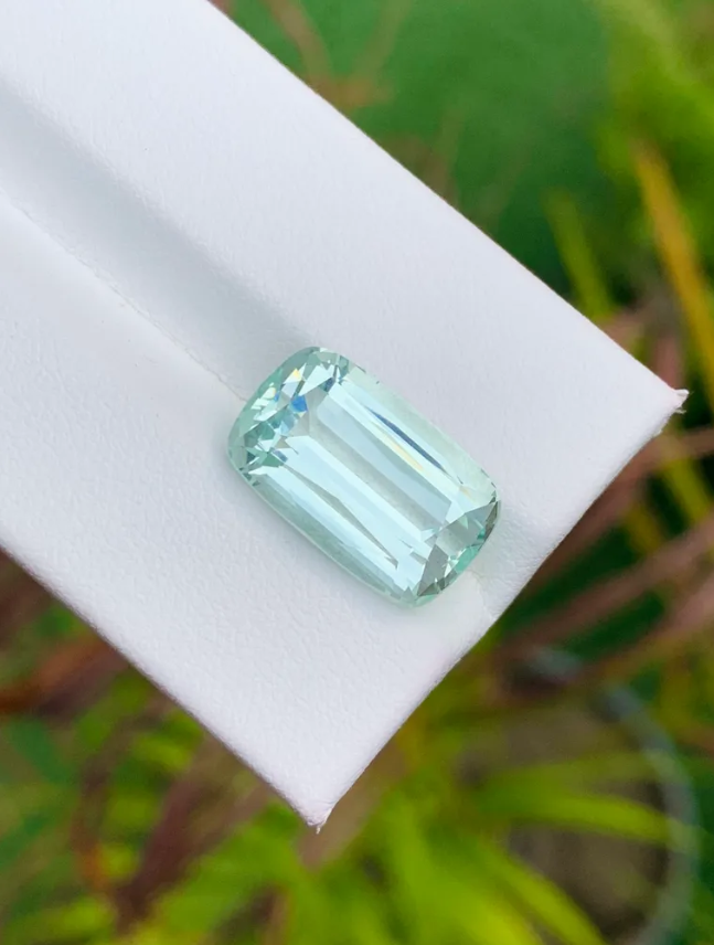 Gem Stone - Variety (Aqua Marine) - Color (Blue Green) - Shape (cushion) - Species (Natural Beryl) - 10.81-carat