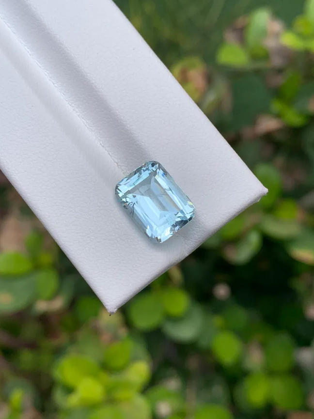 Gem Stone - Variety (Aqua Marine) - Color (Blue) - Shape (Octagonal) - Species (Natural Beryl) - 7.09 carats