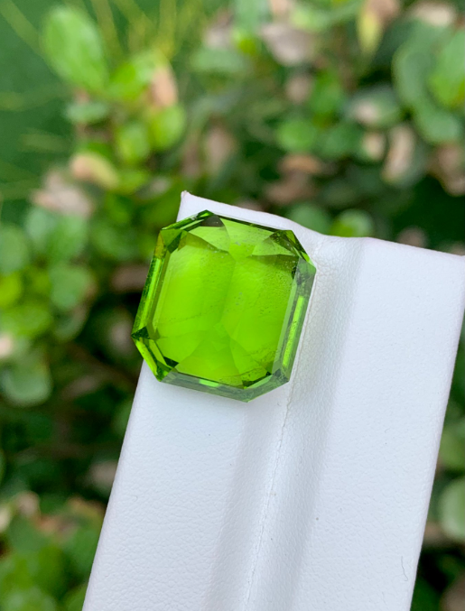 Gem Stone - Group (Olivine) - Color (Yellowish Green) - Shape (Octagonal) - Species (Natural Peridot) - 35.08-carat